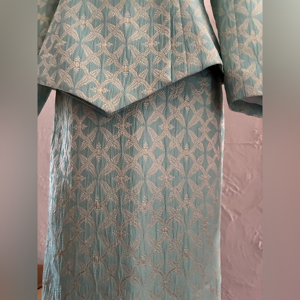Vintage 80s/90s B. LOUISE Mint Green Brocade Skirt Suit Set - Picture 10 of 16